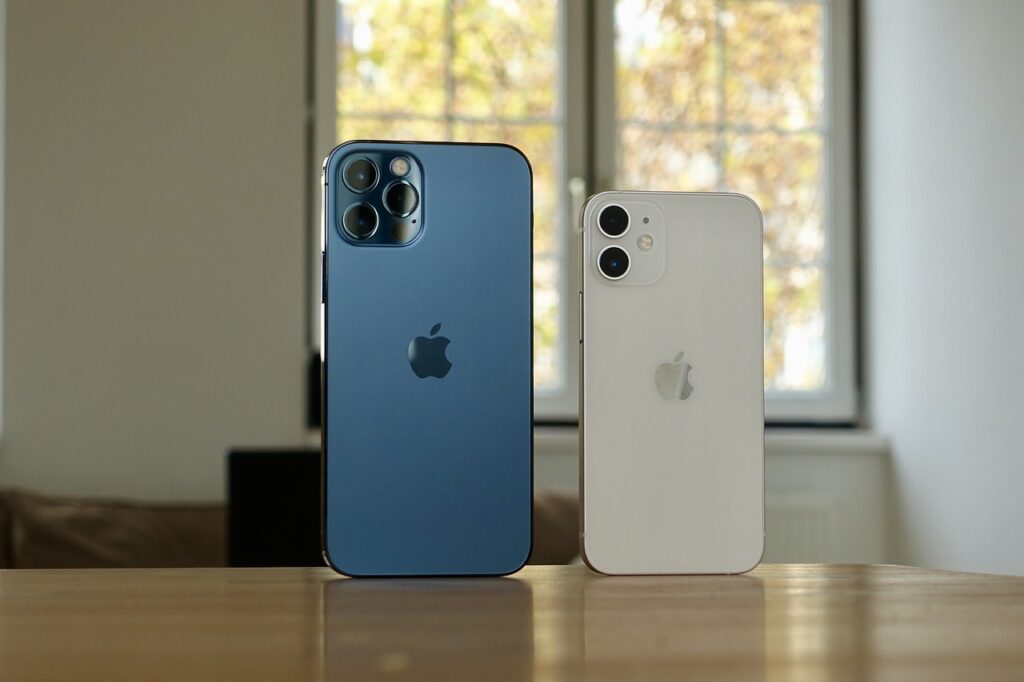 iPhone 7 Case With Card Holder: Stylish & Functional