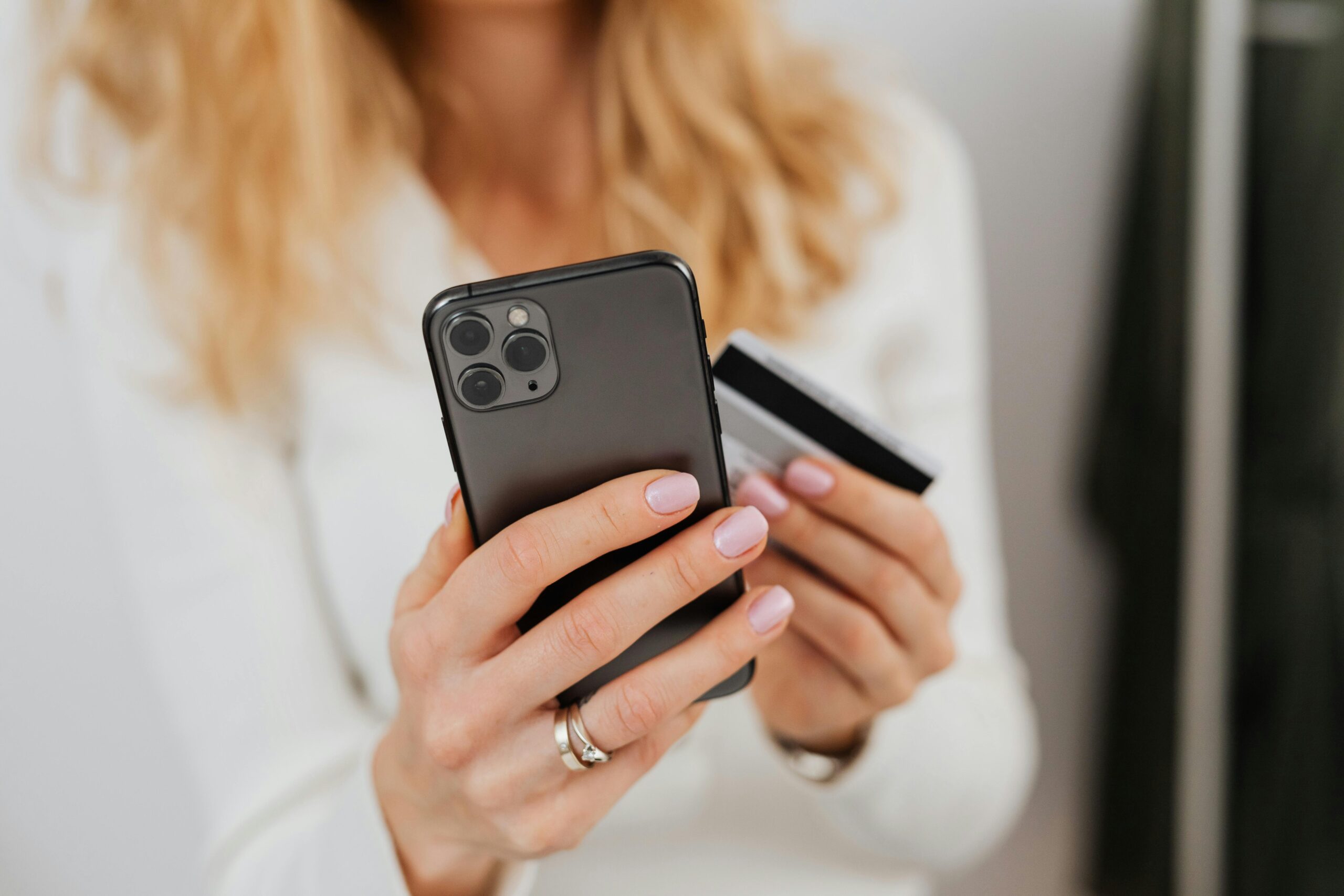 iPhone Case for Wireless Charging