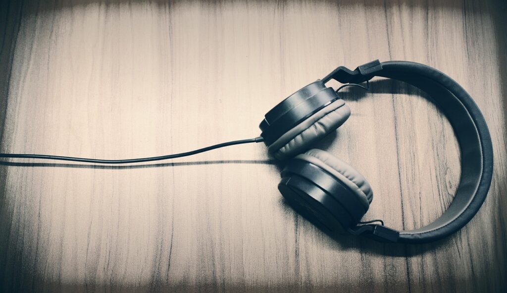 headphone holder